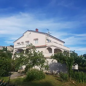 Mari - Near Sea Apartment