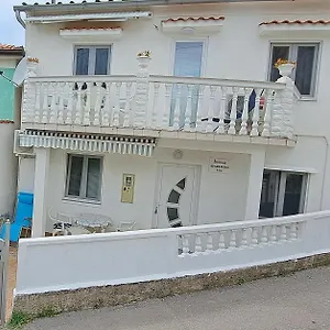 Ana-lora Apartment